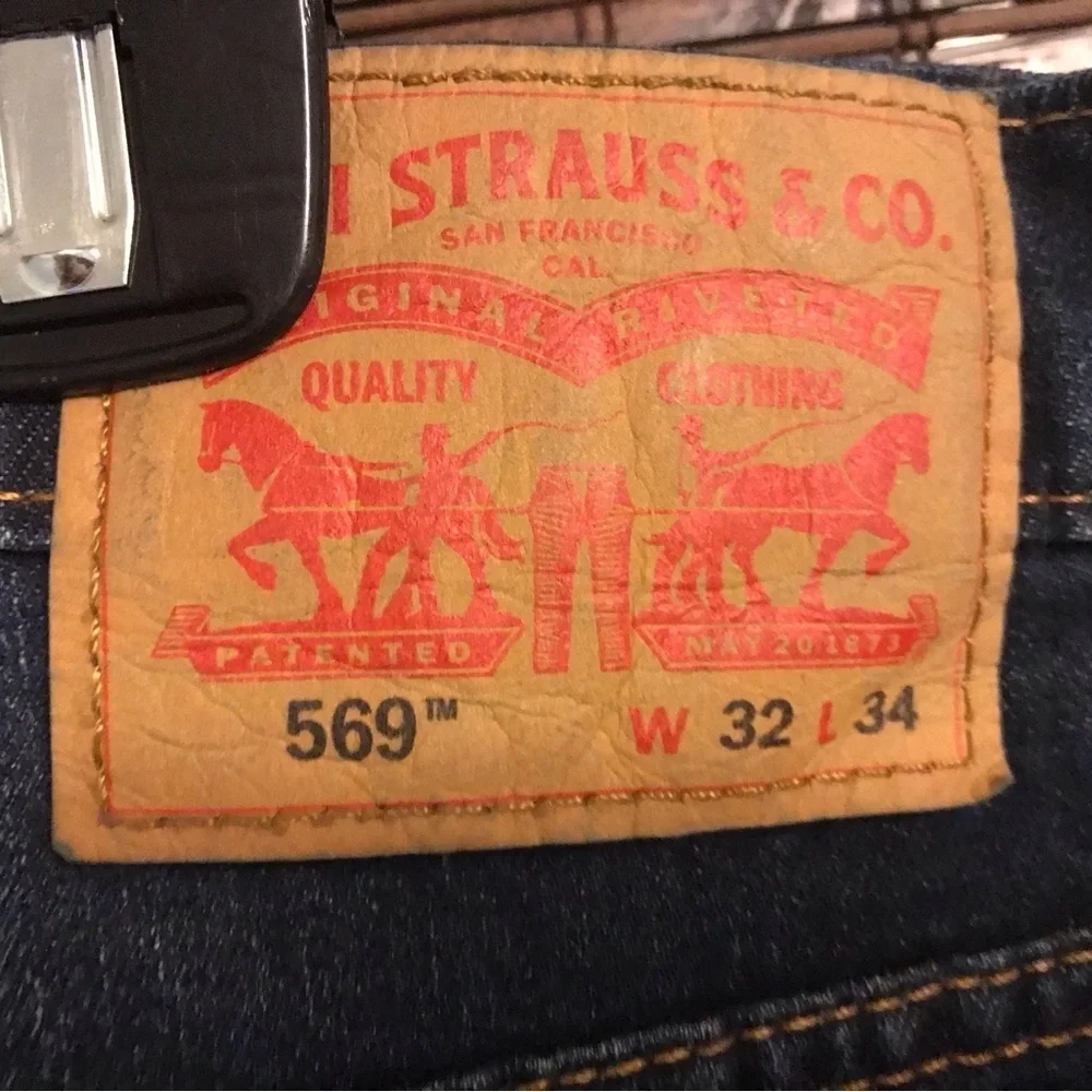 569™ LOOSE STRAIGHT FIT MEN'S JEANS